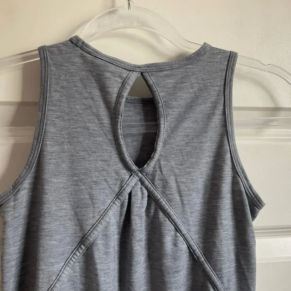 Athleta Girl Grey Keyhole Back Grey Tank Top - Size Medium‎